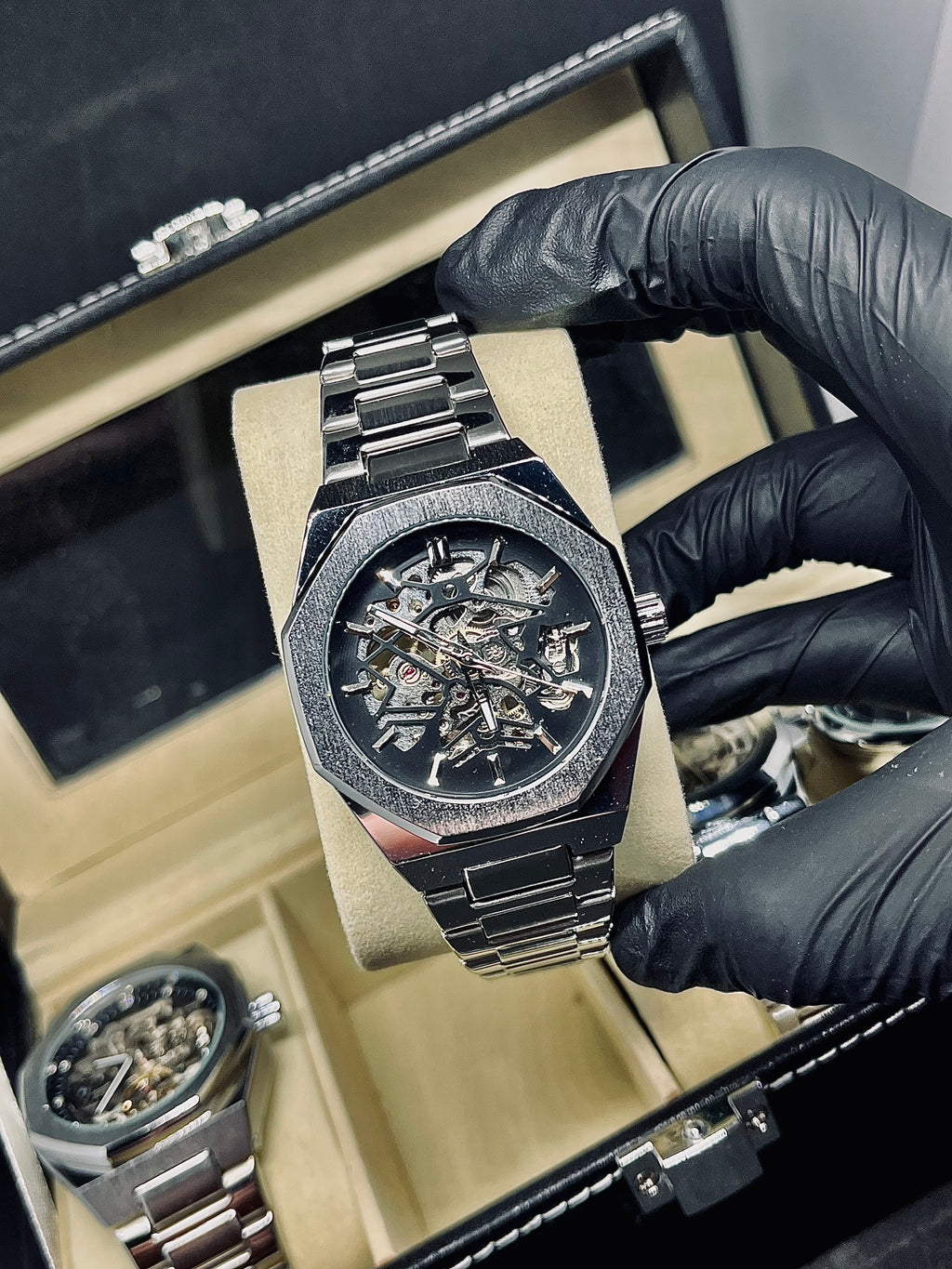 RoyalPulse Spectral Steel – Automatic Silver Skeleton