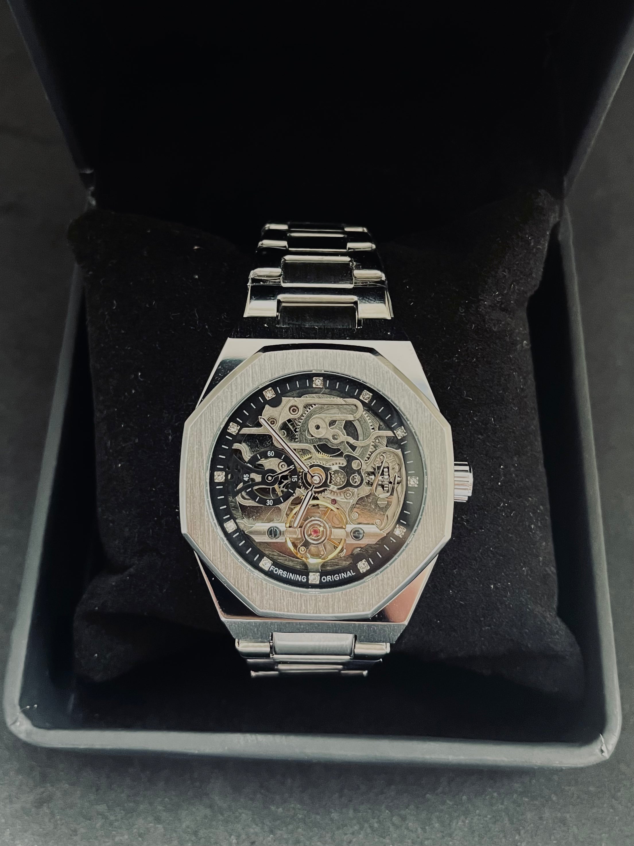 RoyalPulse Spectral Automatic Skeleton – Silver