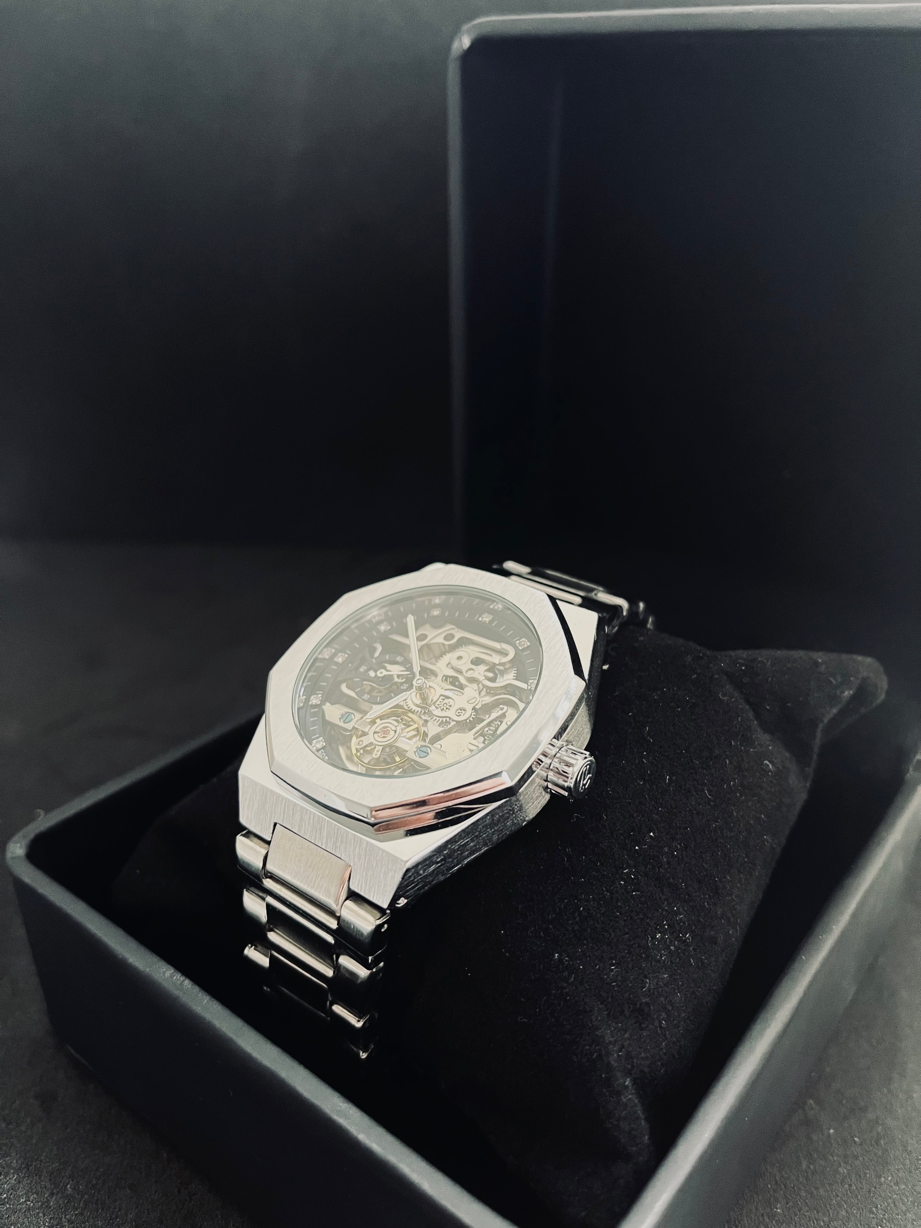 RoyalPulse Spectral Automatic Skeleton – Silver