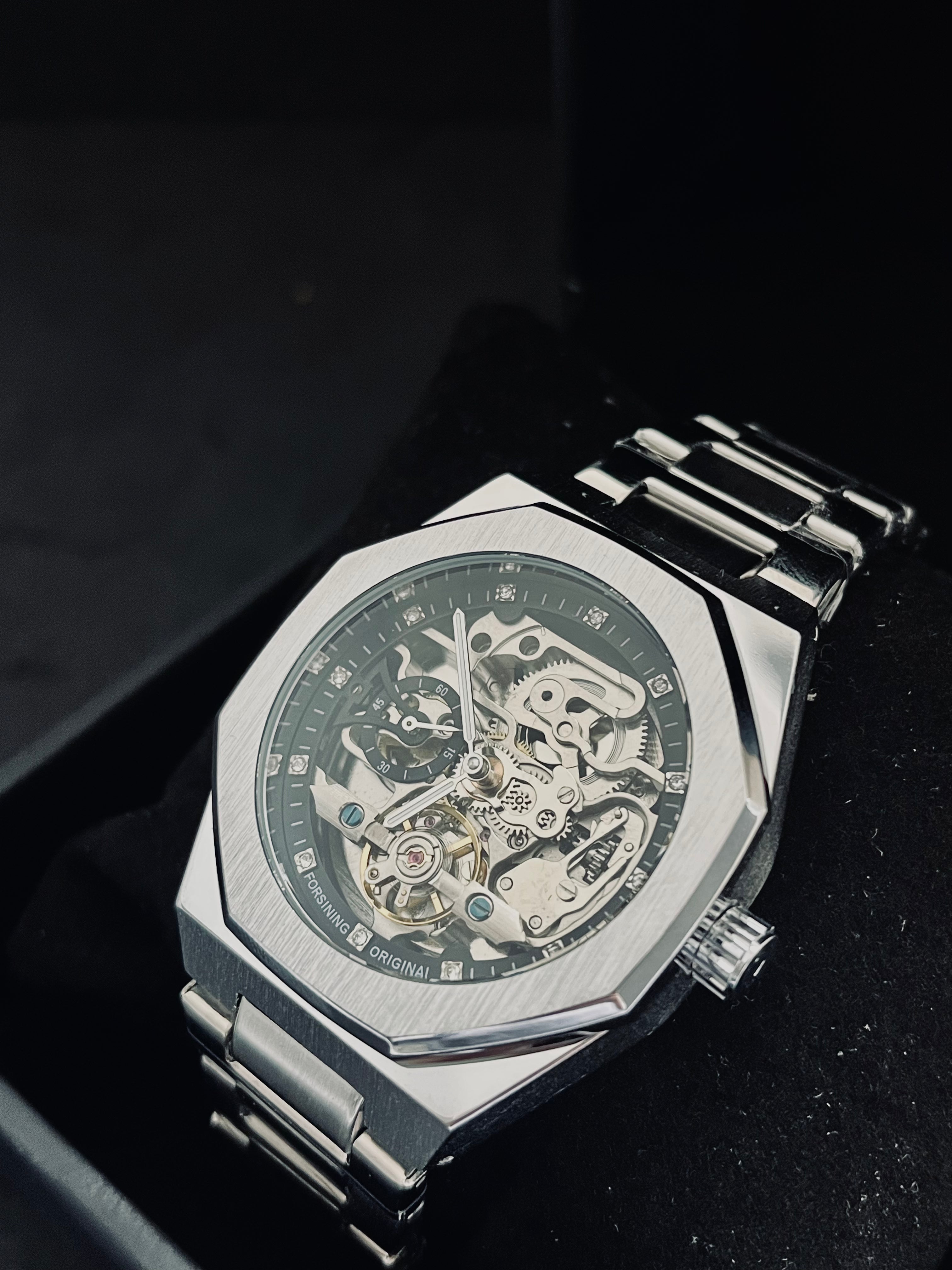 RoyalPulse Spectral Automatic Skeleton – Silver